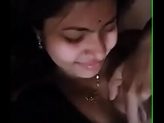 VID-20190503-PV0001-Kerala Paravur (IK) Malayalam 24 yrs old unmarried beautiful, hot with the addition of sexy girl showing her boobs to her 28 yrs old unmarried lover sex porn movie